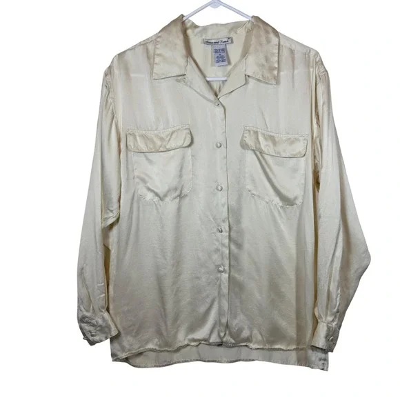 Anna and Frank 100% Silk Cream Button Up Blouse Top Shirt Women's M Flap Pocket - Picture 1 of 4